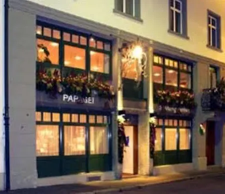 Restaurant Papagei Vendégház *